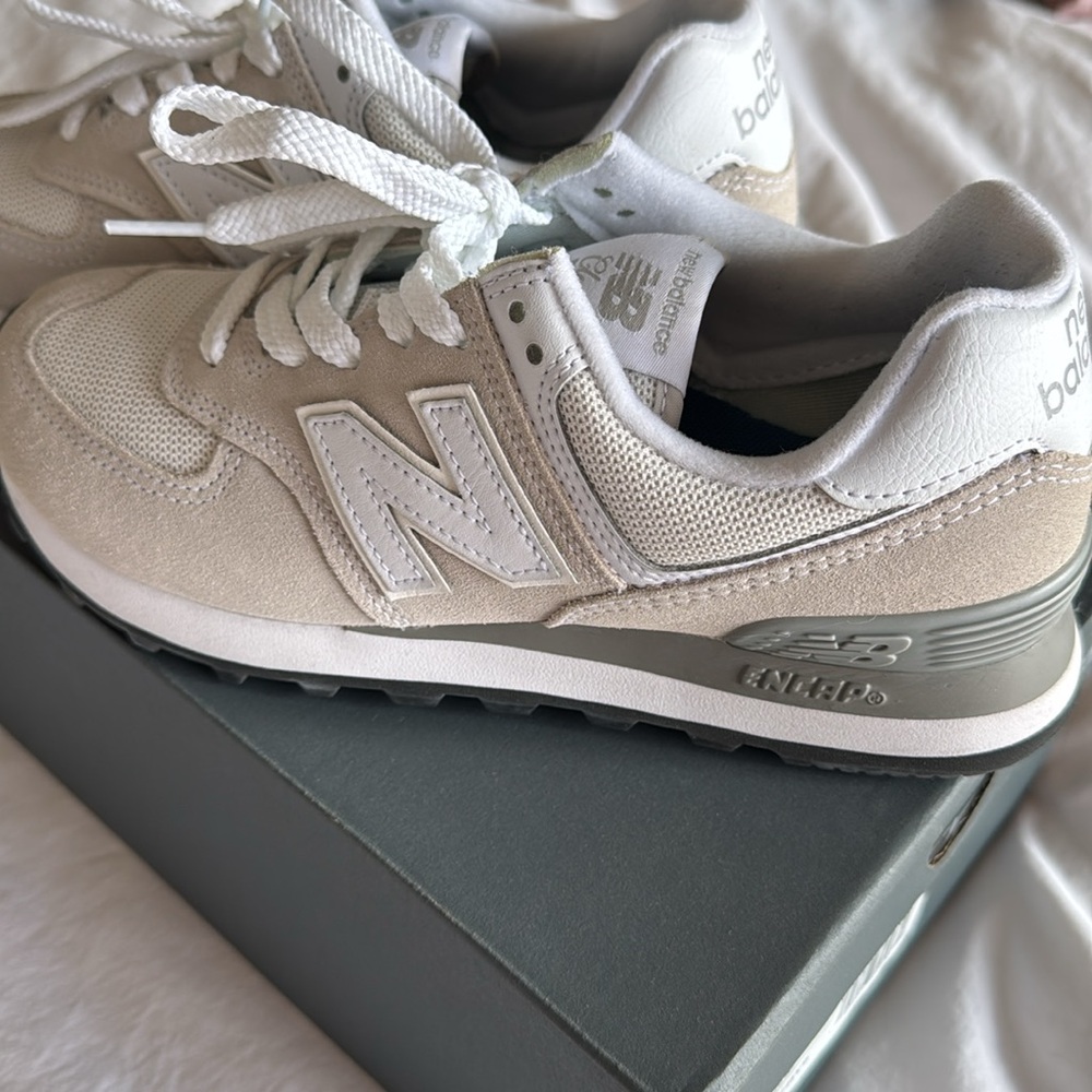 New Balance 574 Core Sneakers - Picture 6 of 7